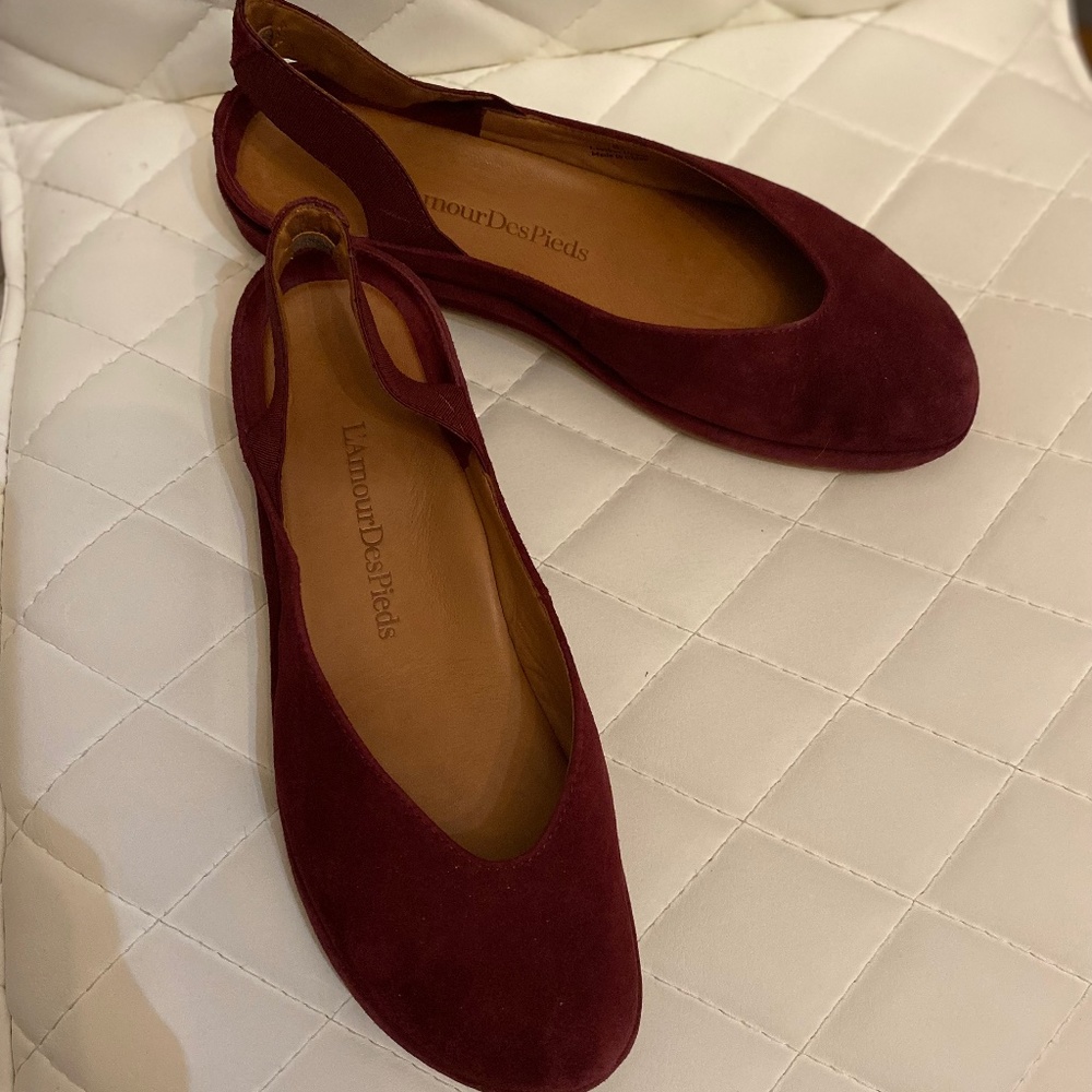 Suede flats - new!